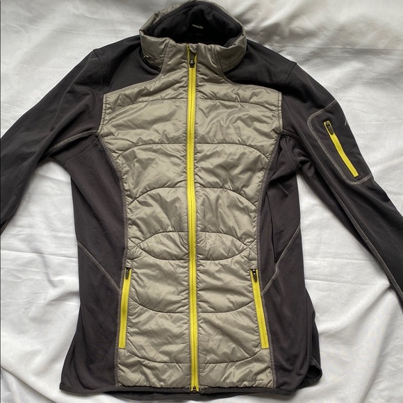 Eddie Bauer Women’s Gray and Yellow Jacket with Quilted Design - Picture 1 of 7